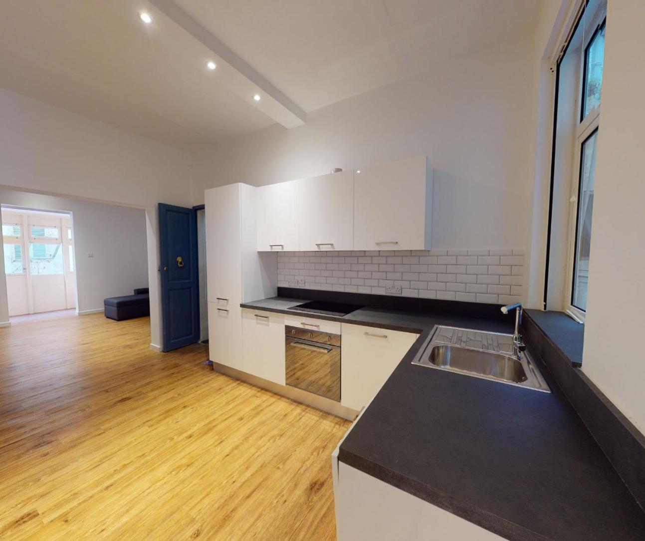 Central And Modern Valletta Flat ภายนอก รูปภาพ